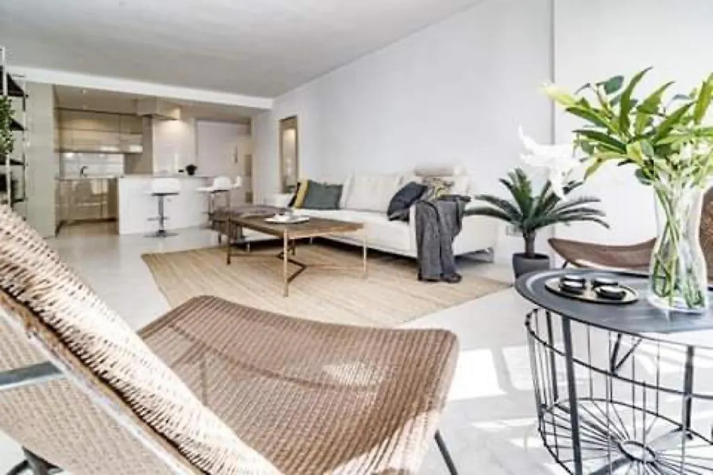 Marbella Centro Playa De La Fontanilla Apartment